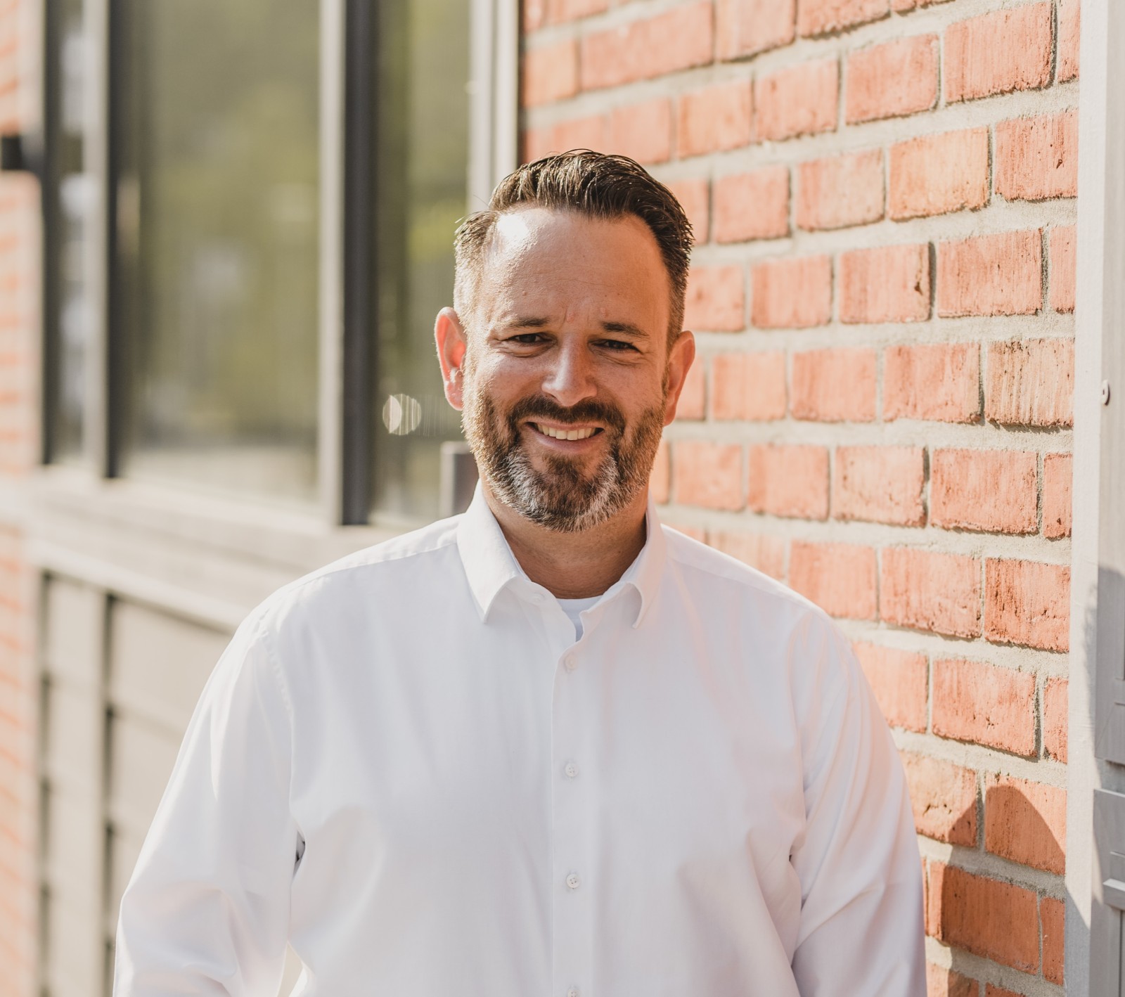Portrait von Daniel Brick — ein erster Einblick, offen und zugewandt